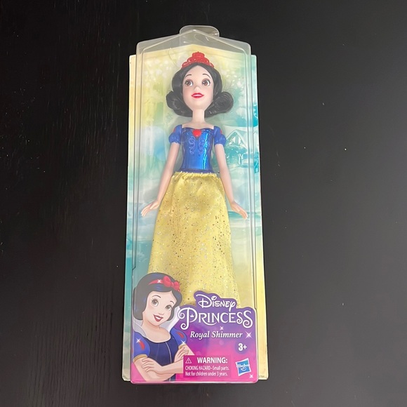 Disney Princess Doll Royal Shimmer Snow White - Picture 1 of 4